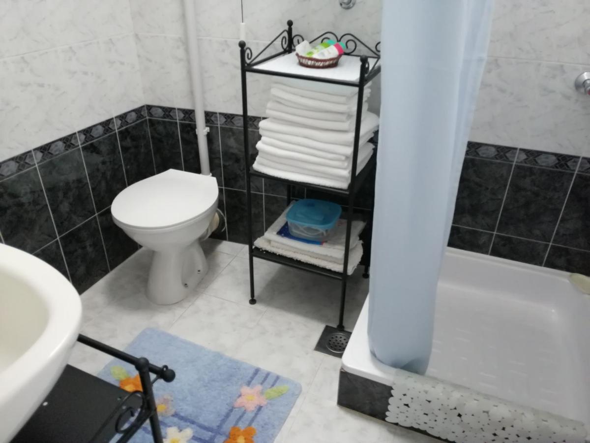 Studio Apartments Kuljis Vis Extérieur photo