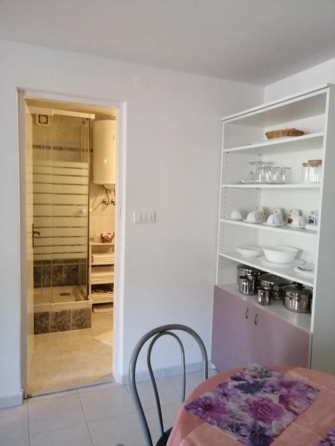Studio Apartments Kuljis Vis Extérieur photo