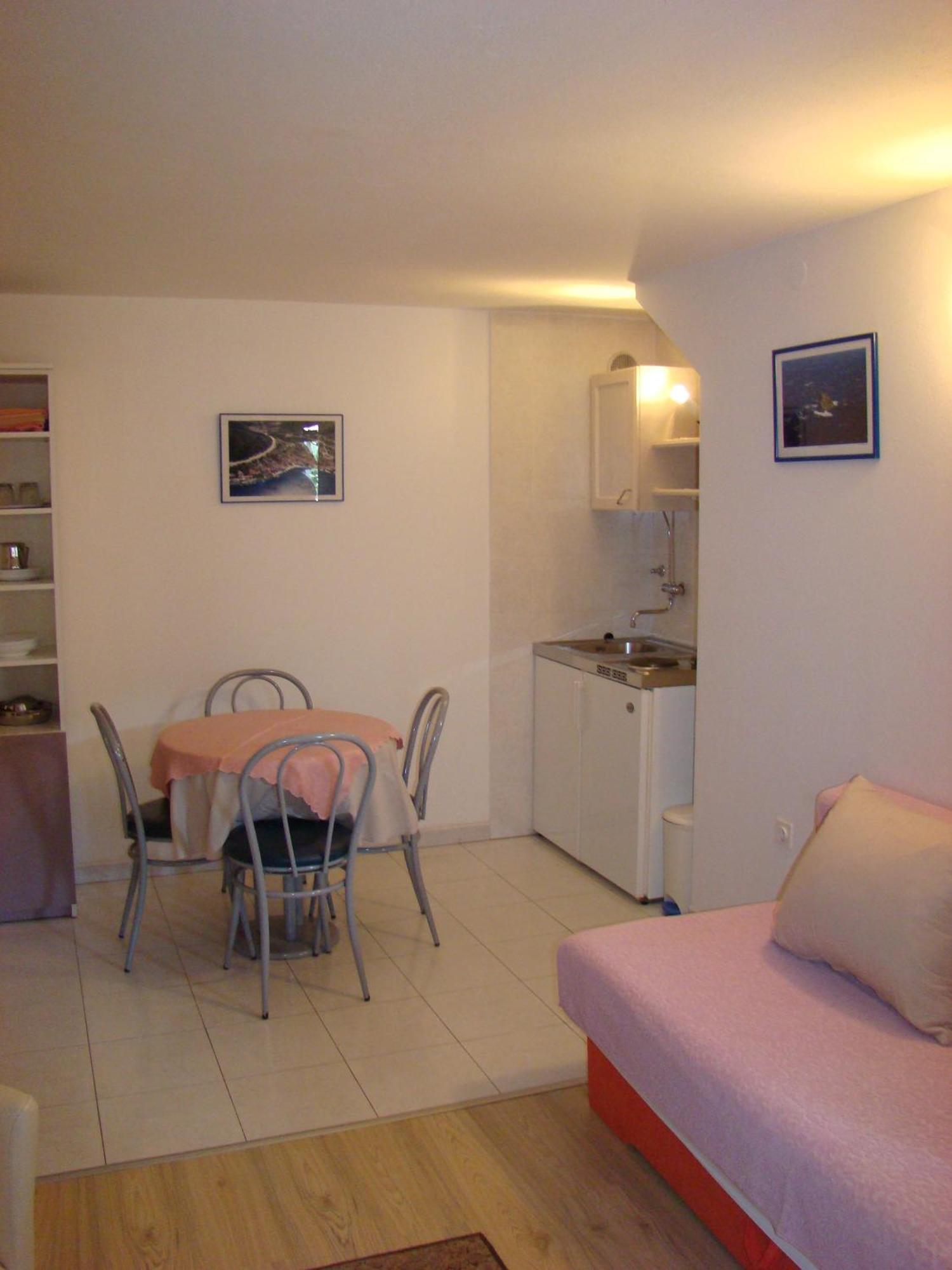 Studio Apartments Kuljis Vis Extérieur photo